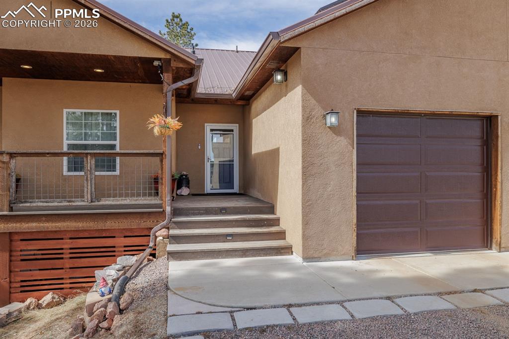 Image 5 of 49: Entry