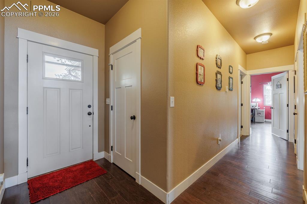 Image 7 of 49: Entry