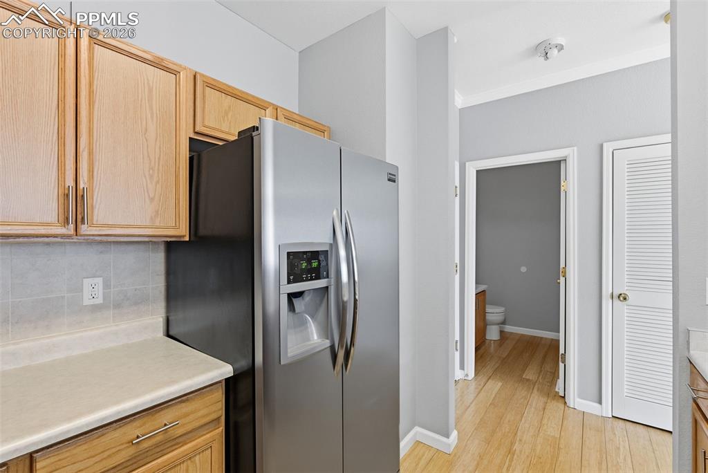 Image 13 of 41: Kitchen