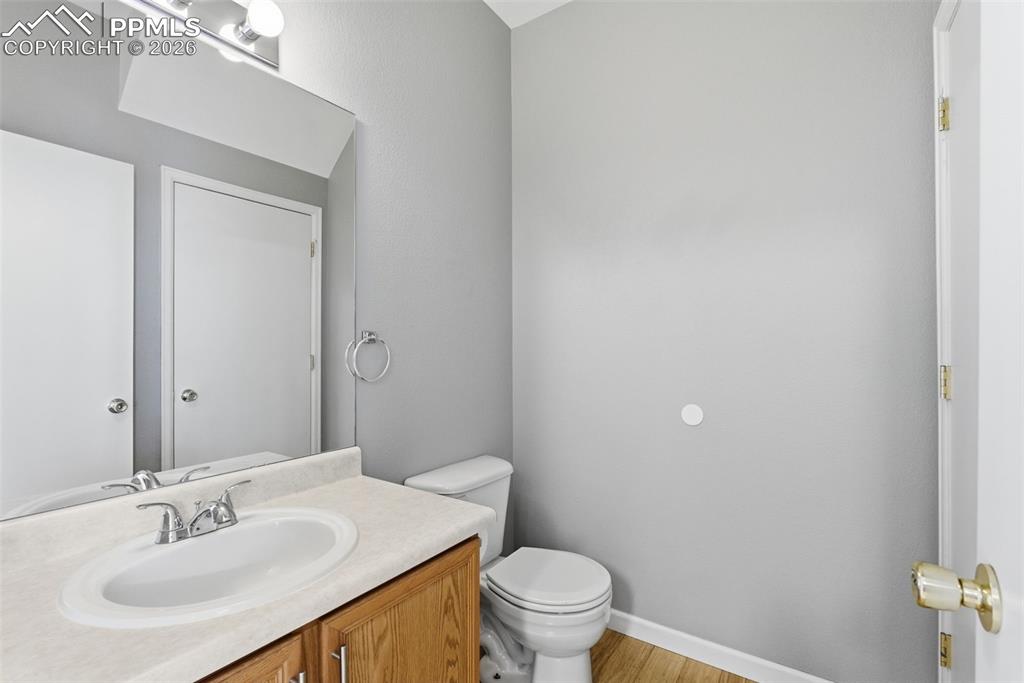 Image 15 of 41: Bathroom