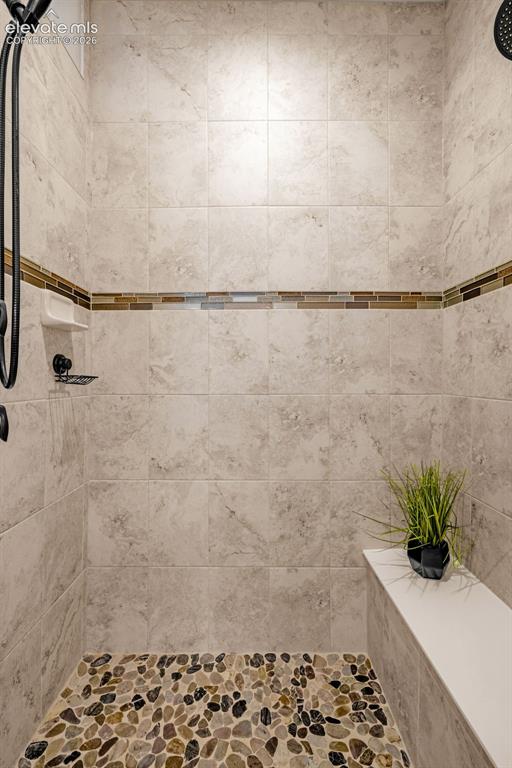 Image 30 of 48: Bathroom