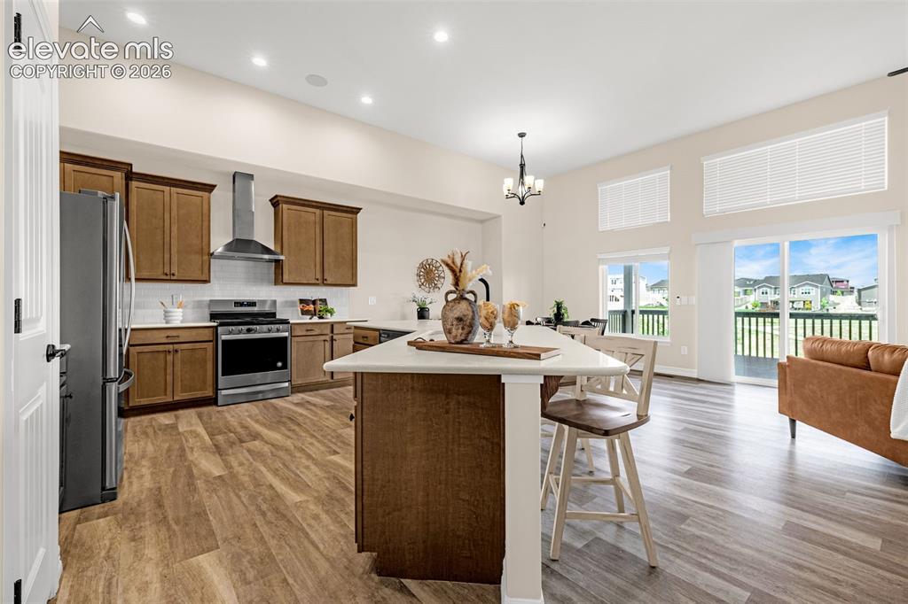 Image 5 of 48: Kitchen