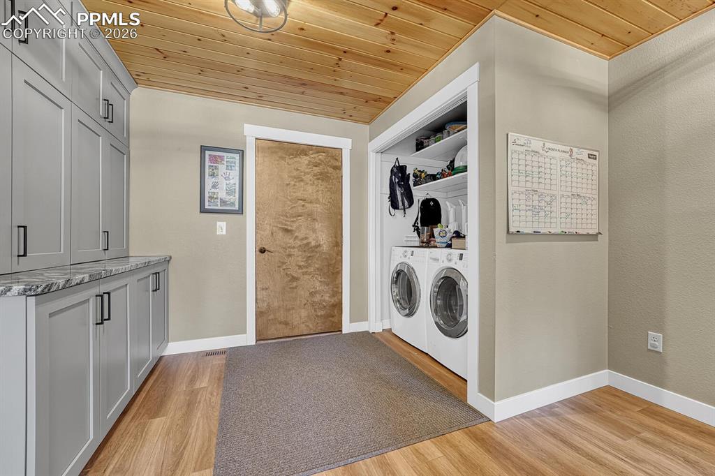 Image 26 of 45: Laundry