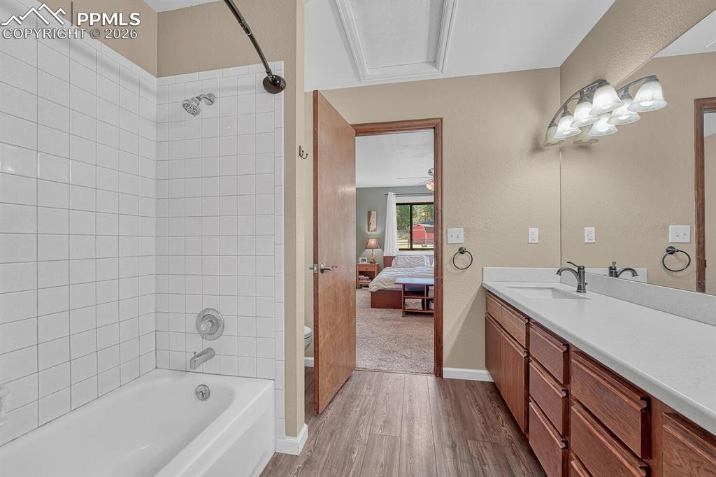 Image 31 of 45: Master Bathroom