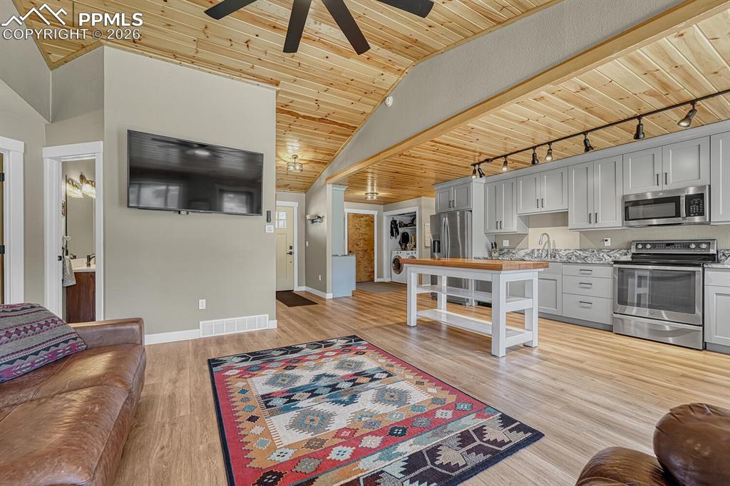 Image 8 of 45: Living Room