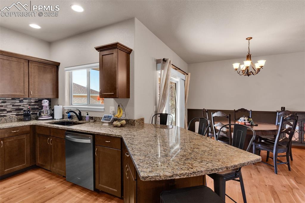 Image 10 of 39: Kitchen