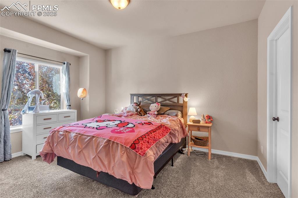 Image 18 of 39: Bedroom