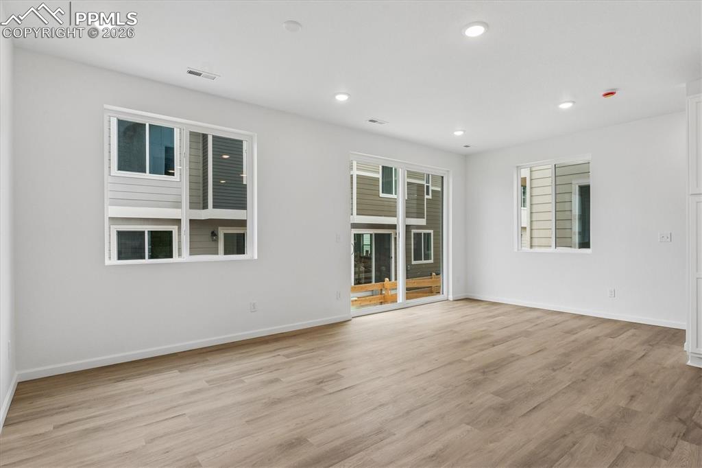 Image 7 of 18: No Description Available