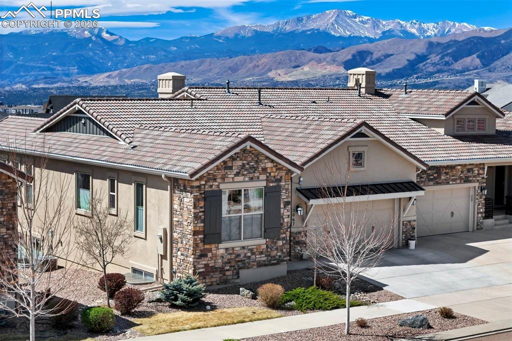 Image 1 of 50: Front of Structure