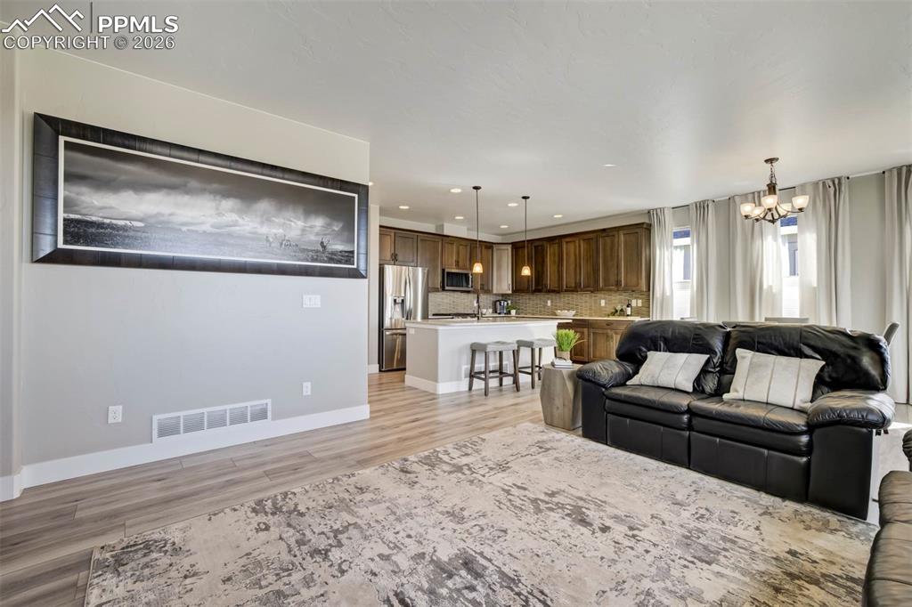 Image 13 of 50: Living Room