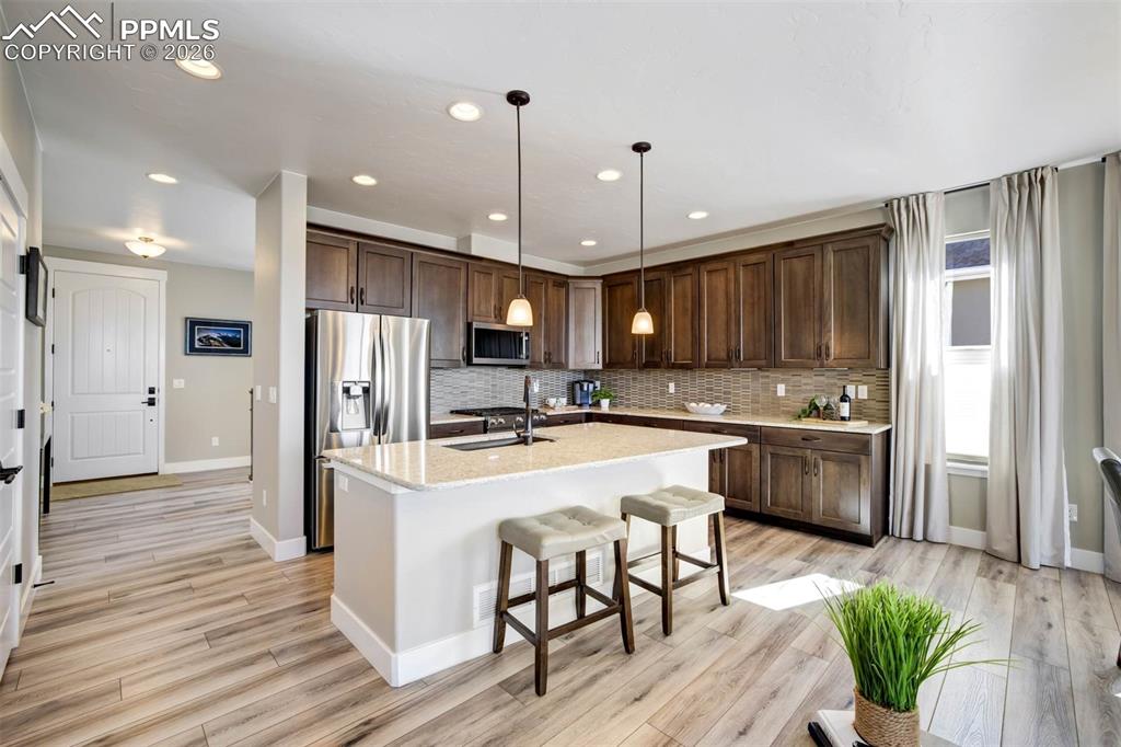 Image 2 of 50: Kitchen