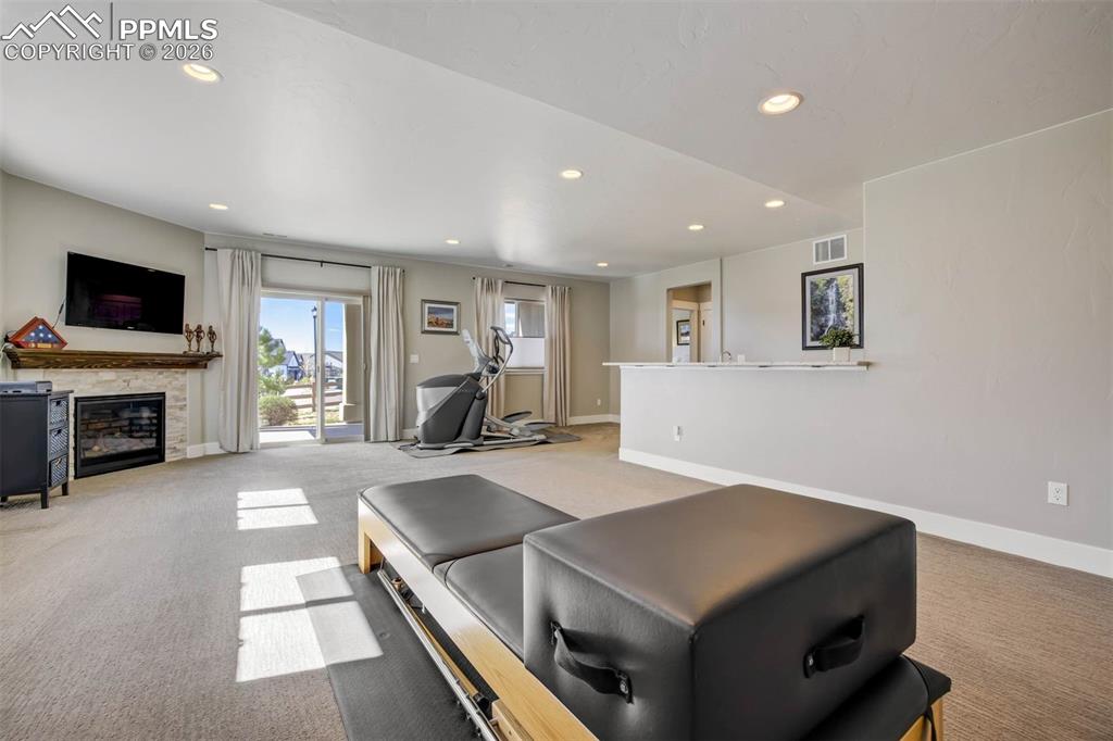 Image 29 of 50: Kitchen