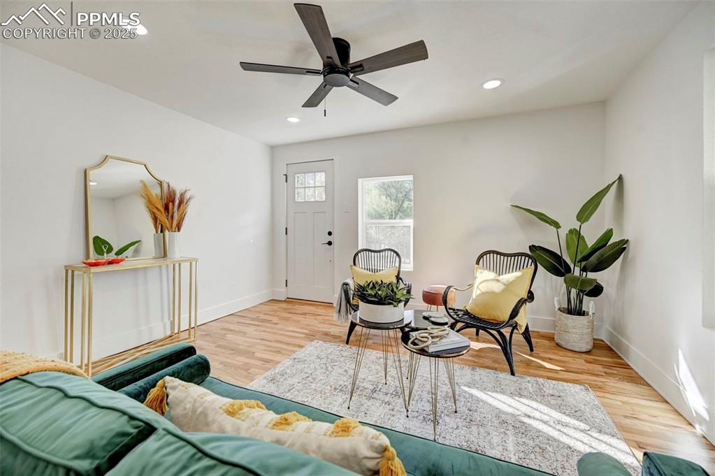 Image 8 of 41: Sitting Room