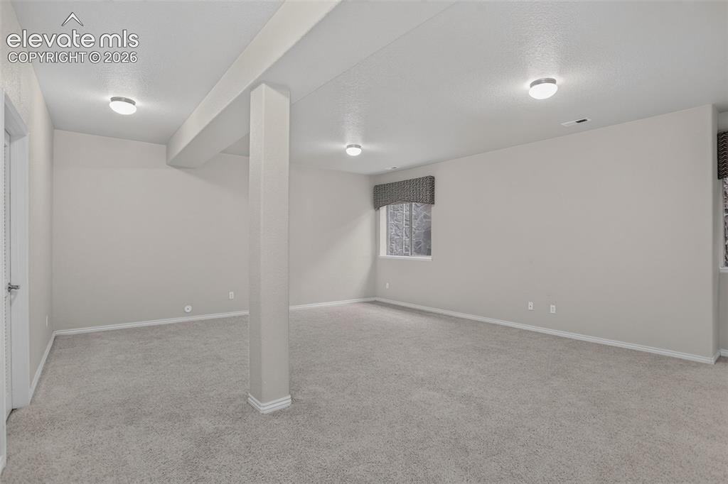 Image 34 of 44: Family Room