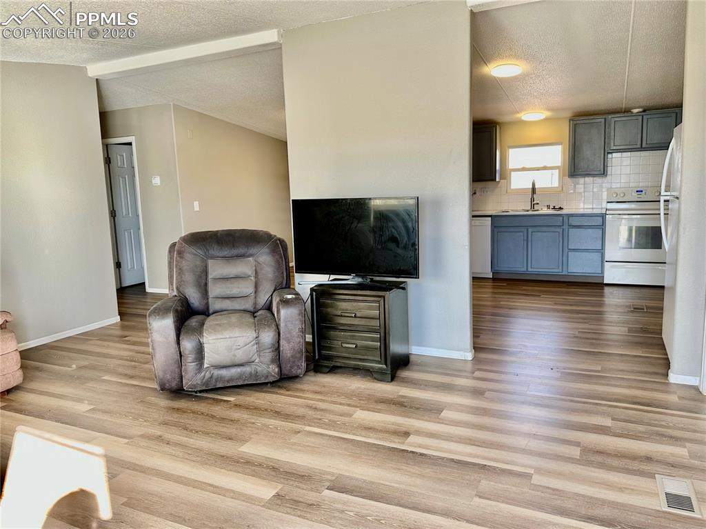 Image 3 of 16: Living Room