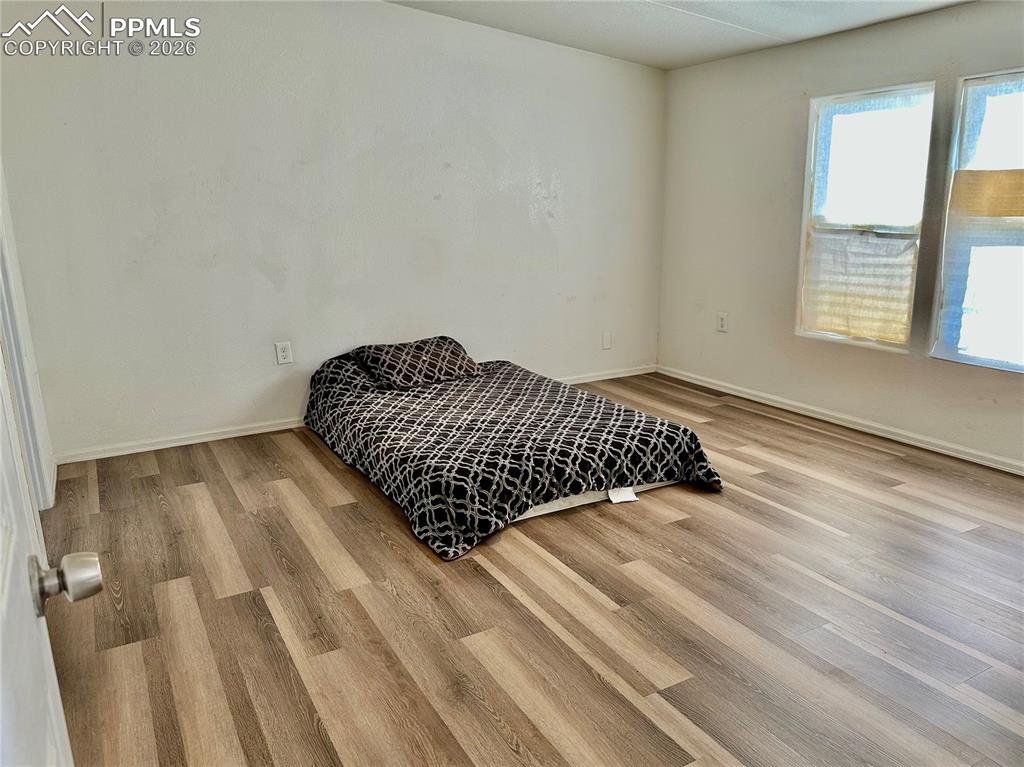 Image 6 of 16: Bedroom