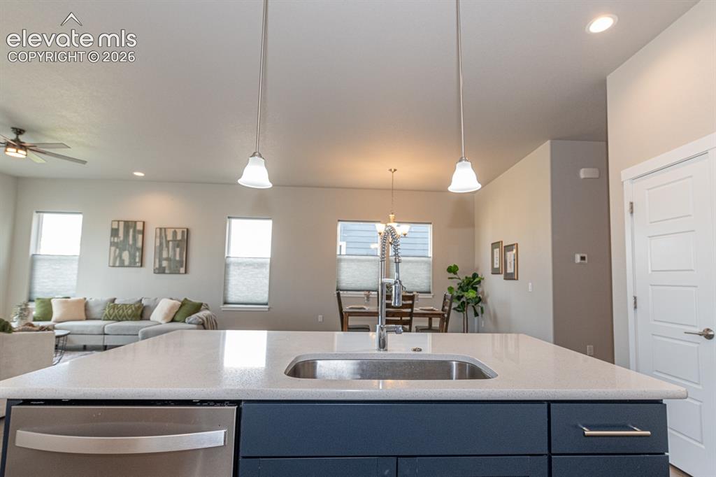 Image 16 of 37: Kitchen