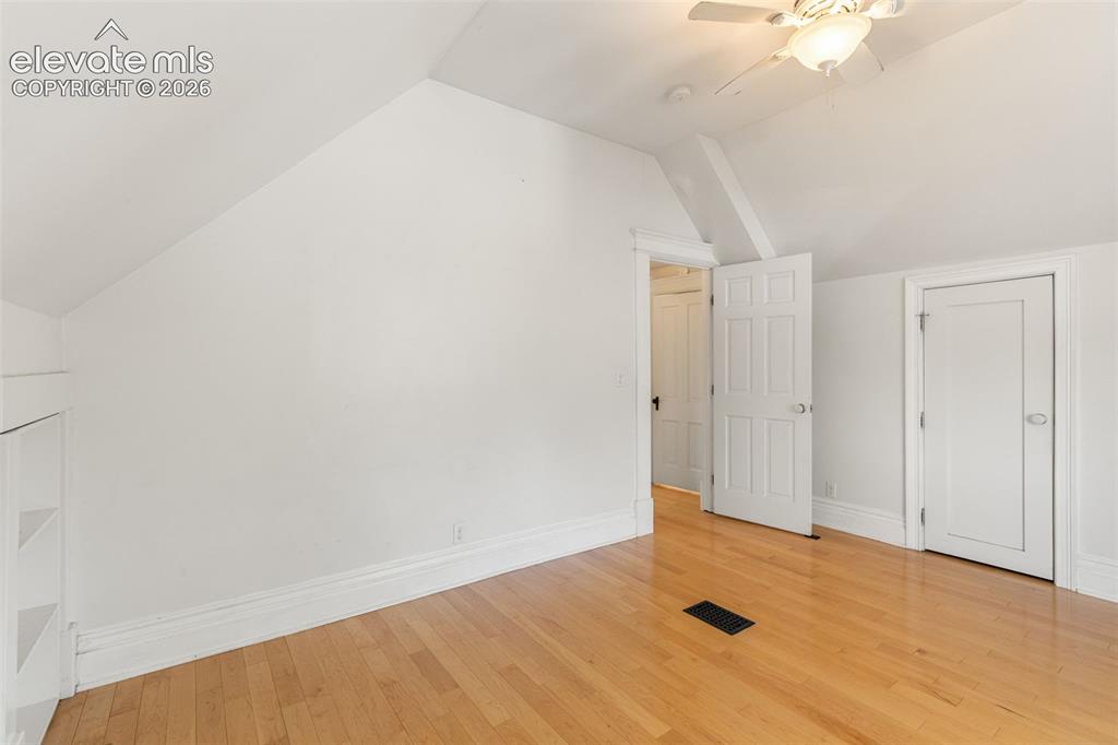 Image 26 of 30: Bonus Room