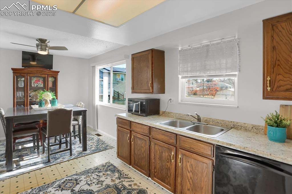 Image 12 of 47: Kitchen