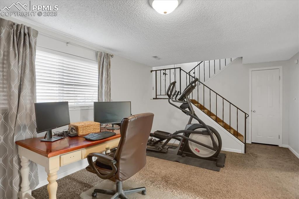 Image 19 of 47: Family Room