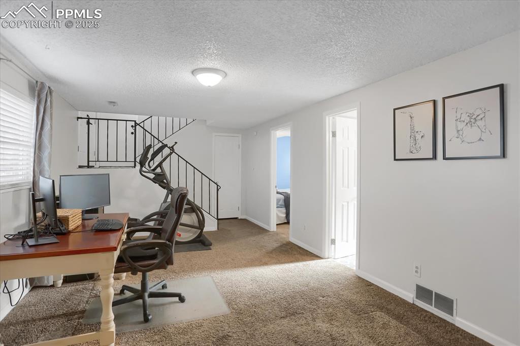 Image 21 of 47: Family Room