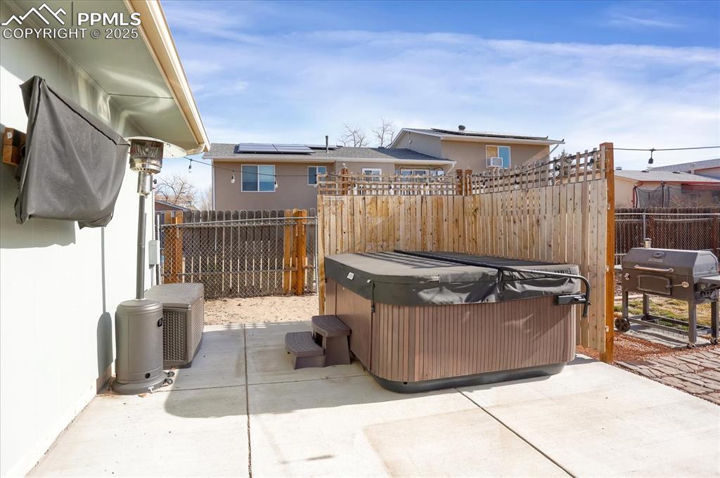 Image 26 of 47: Patio