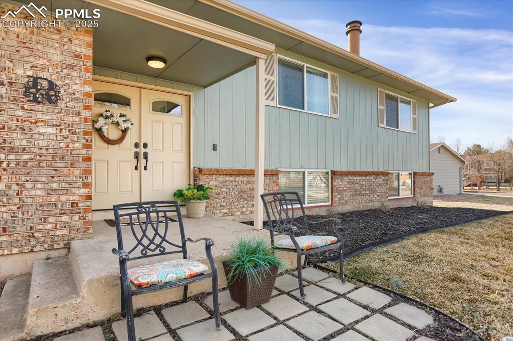 Image 3 of 47: Entry