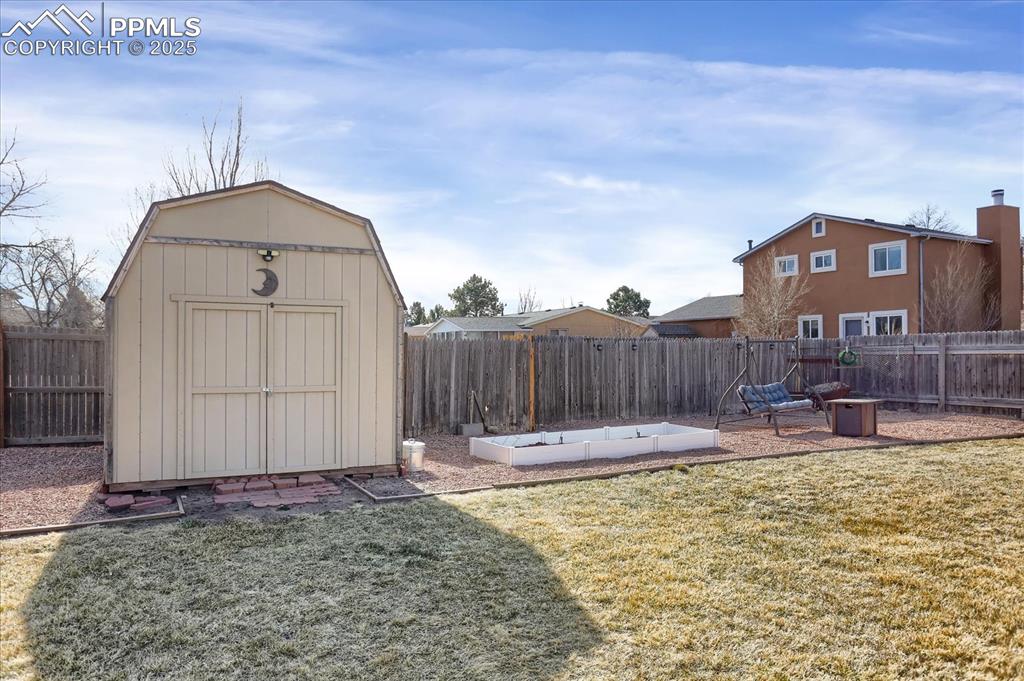 Image 31 of 47: Storage