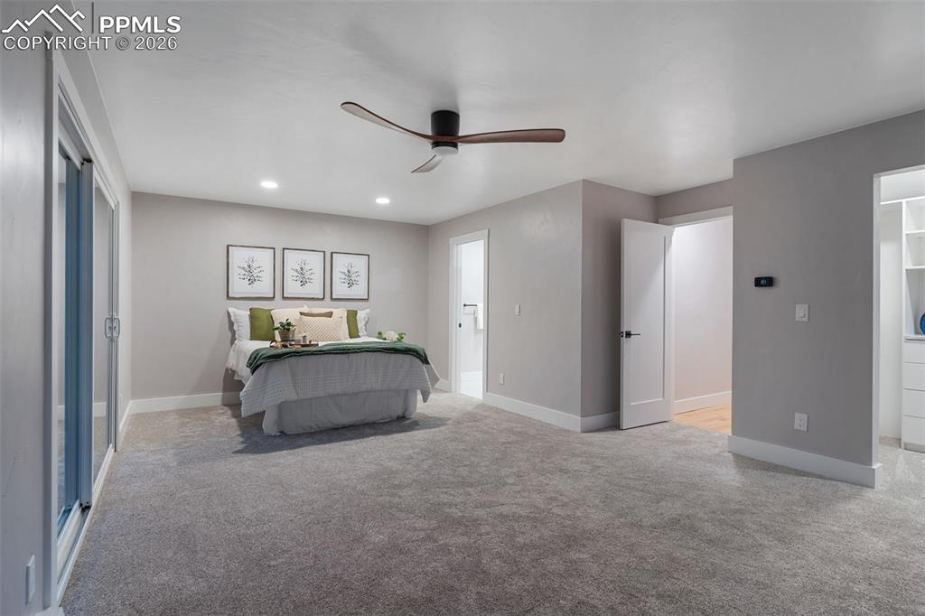 Image 19 of 49: Bedroom