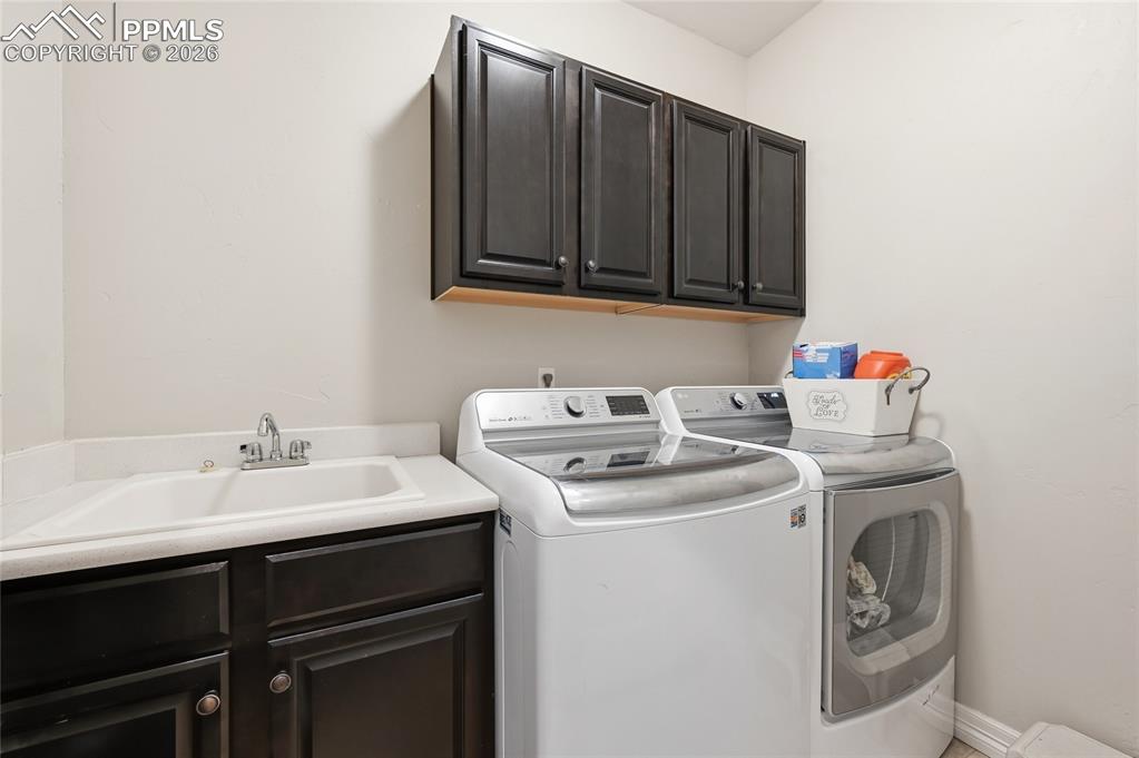 Image 19 of 43: Laundry