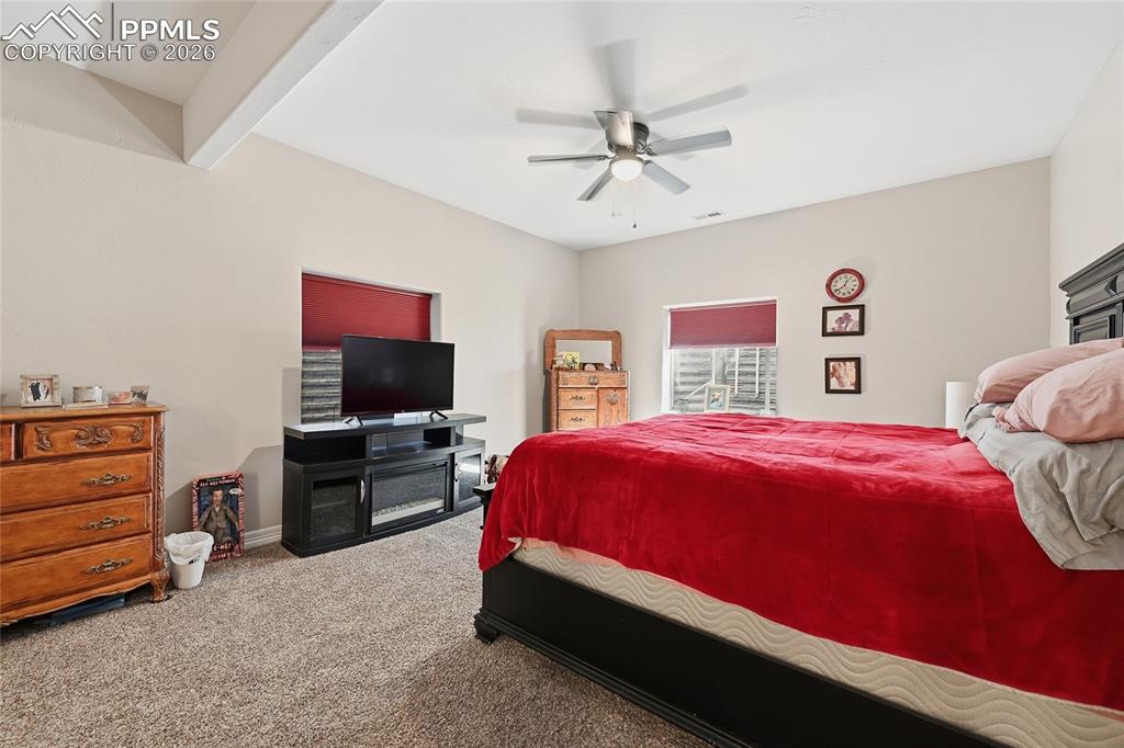 Image 21 of 43: Bedroom