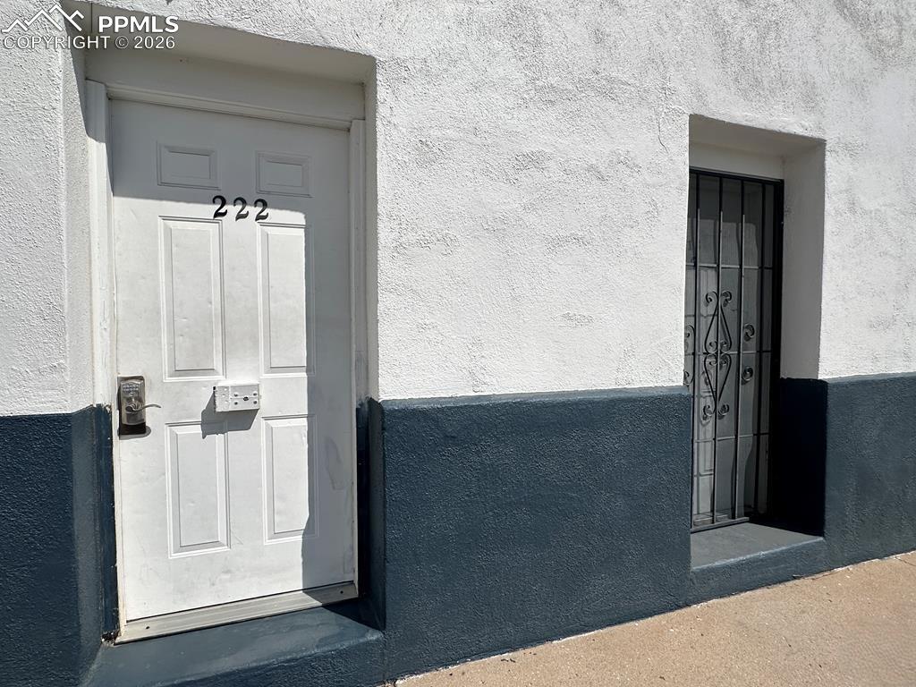 Image 29 of 46: Entry