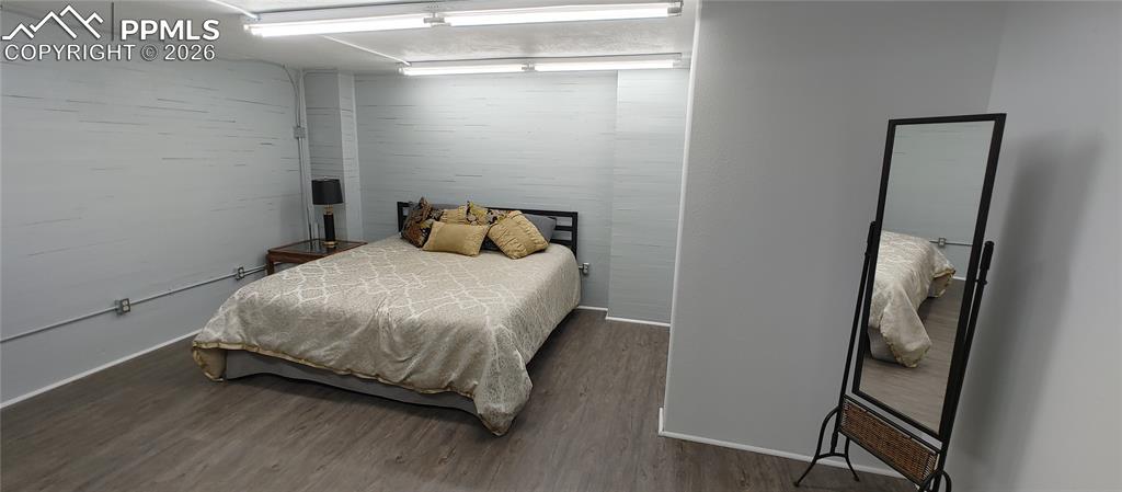 Image 40 of 46: Bedroom