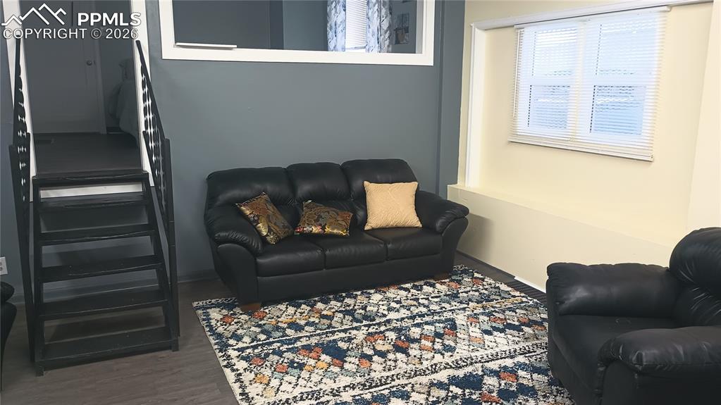 Image 41 of 46: Living Room