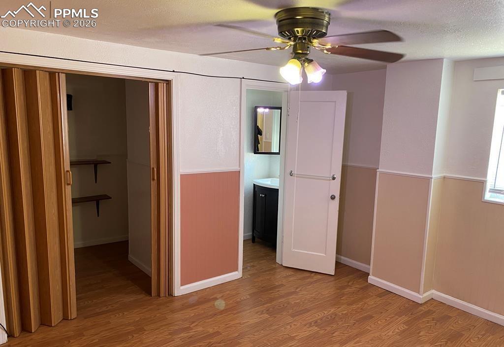 Image 7 of 46: Bedroom