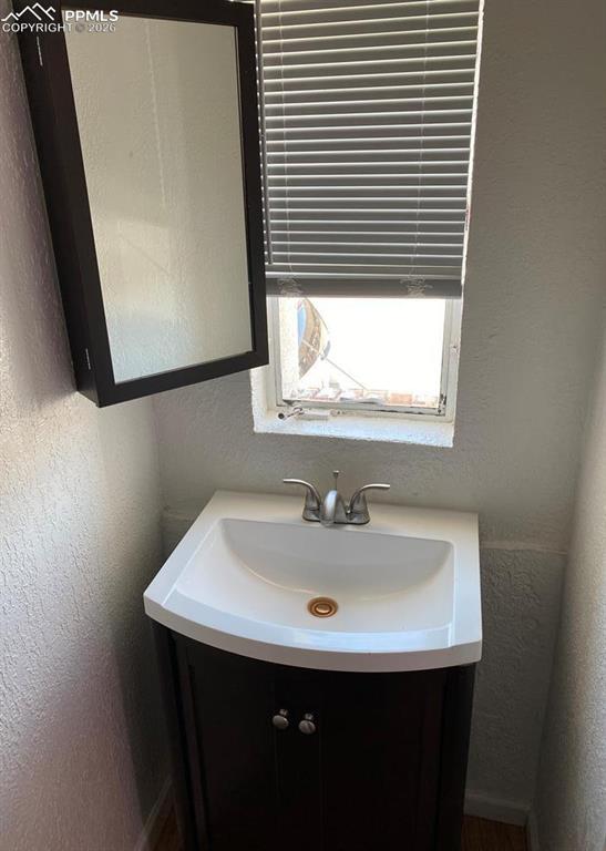 Image 8 of 46: Bathroom