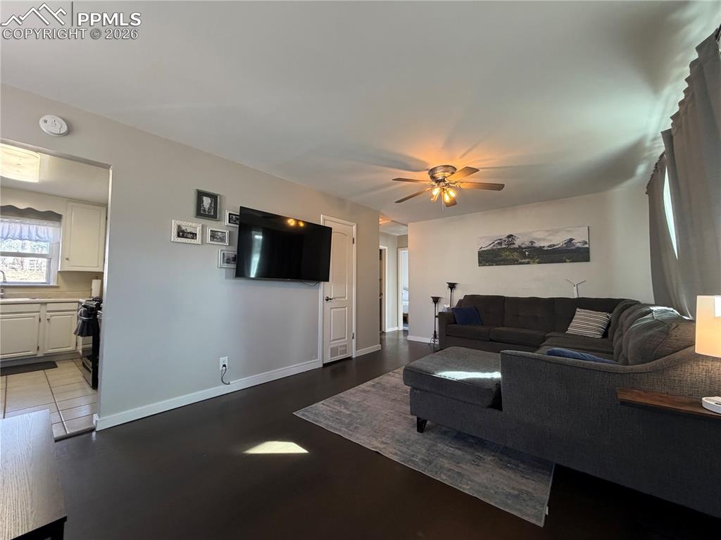 Image 3 of 19: Living Room