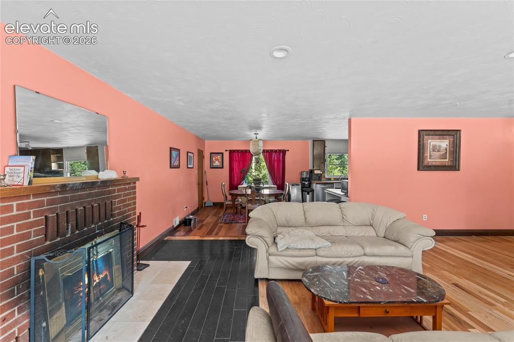 Image 6 of 36: Living Room