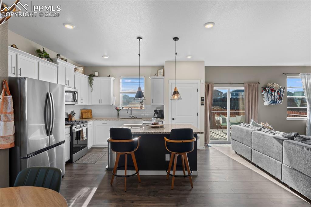 Image 11 of 43: Kitchen