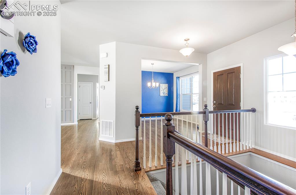 Image 7 of 41: Entrance Foyer