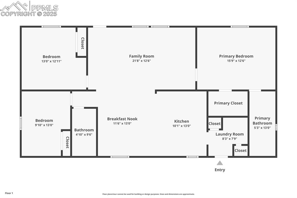 Image 50 of 50: View of floor plan / room layout