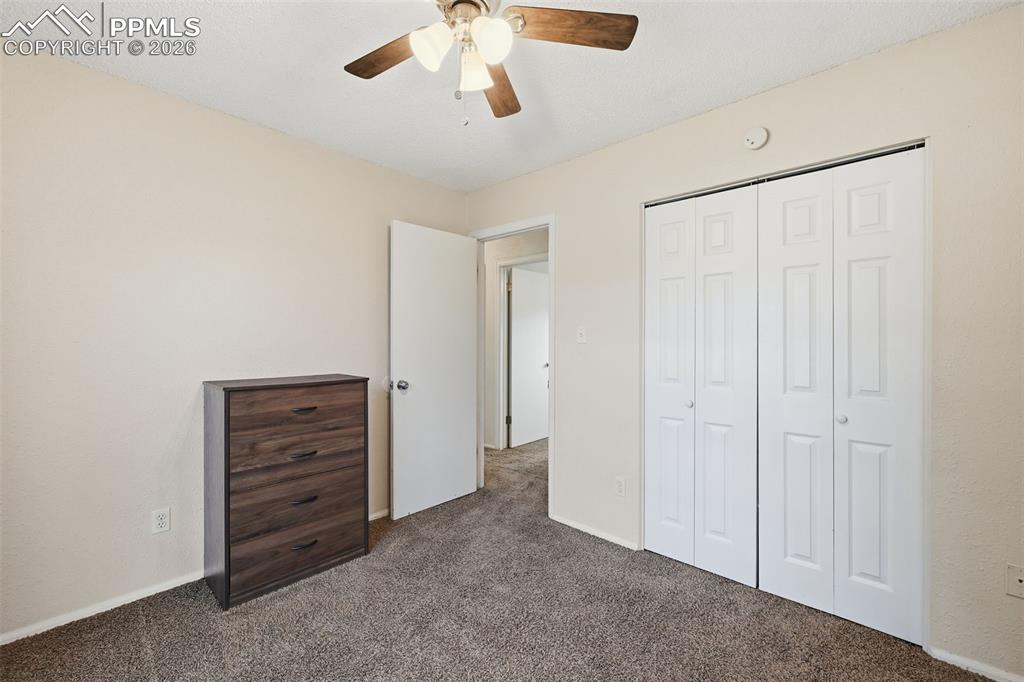 Image 14 of 32: Bedroom