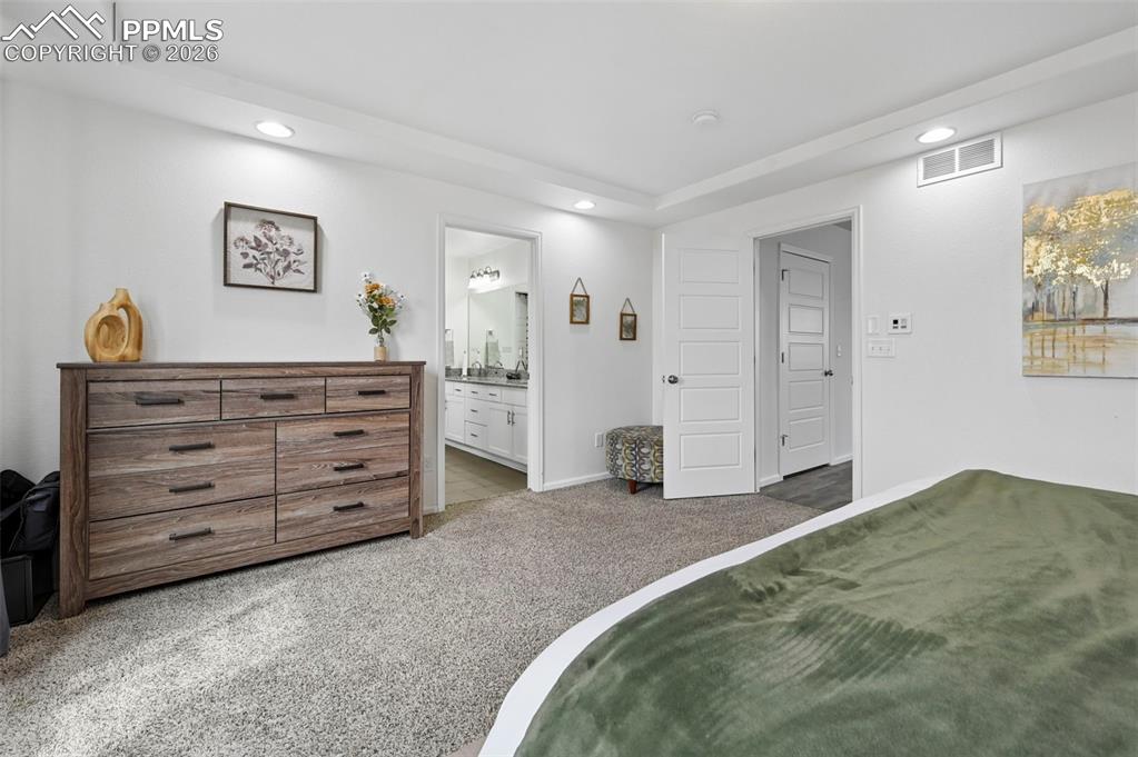 Image 13 of 29: Bedroom