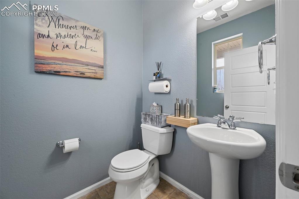 Image 2 of 29: Bathroom