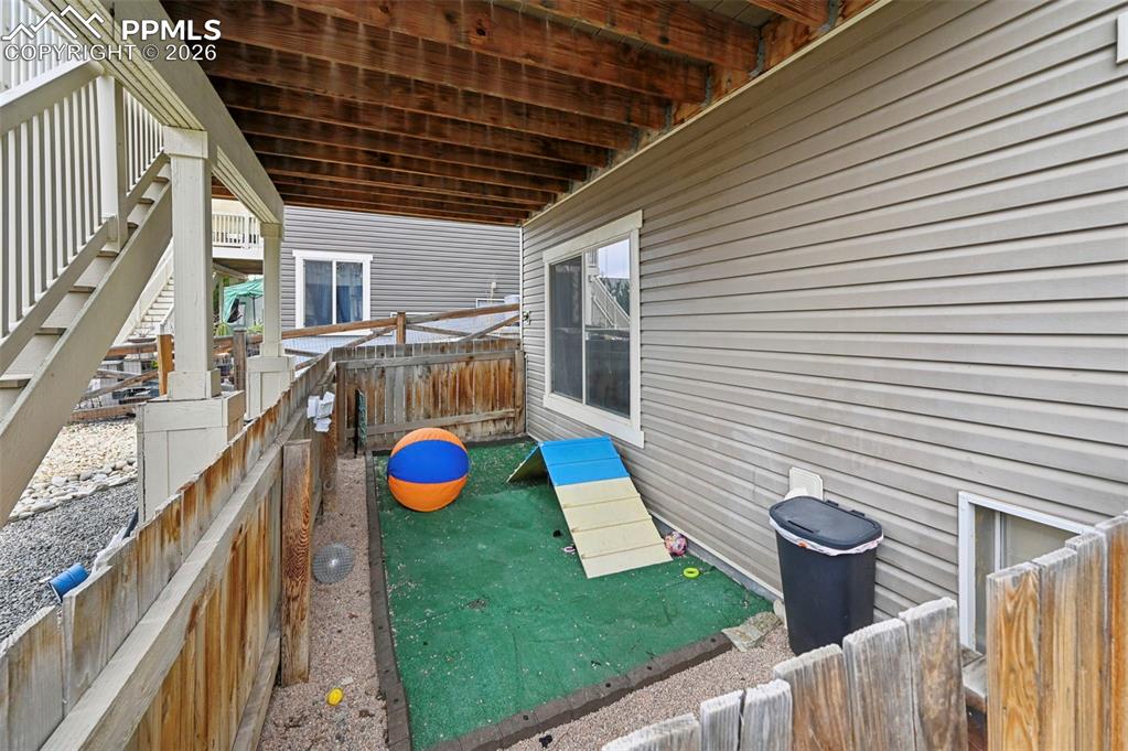 Image 26 of 29: Patio