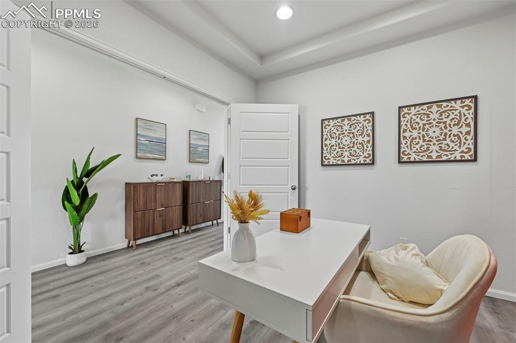 Image 3 of 29: Office