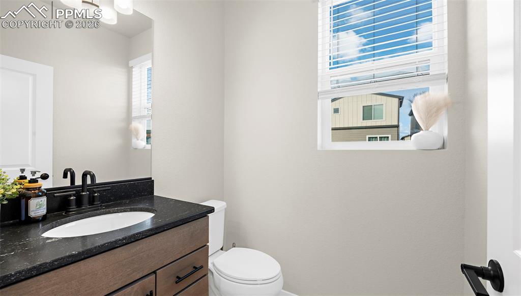 Image 17 of 36: Bathroom