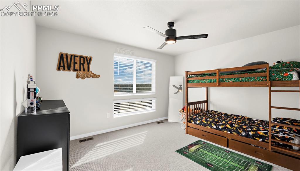 Image 20 of 36: Bedroom