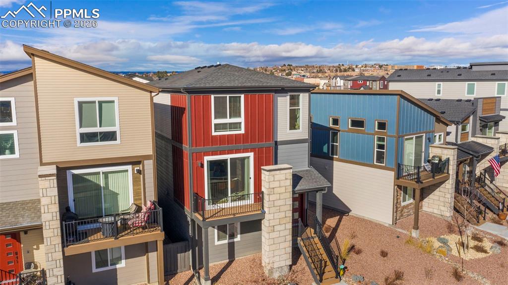 Image 5 of 36: Front of Structure