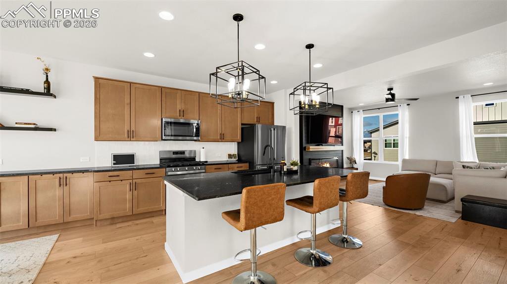 Image 9 of 36: Kitchen